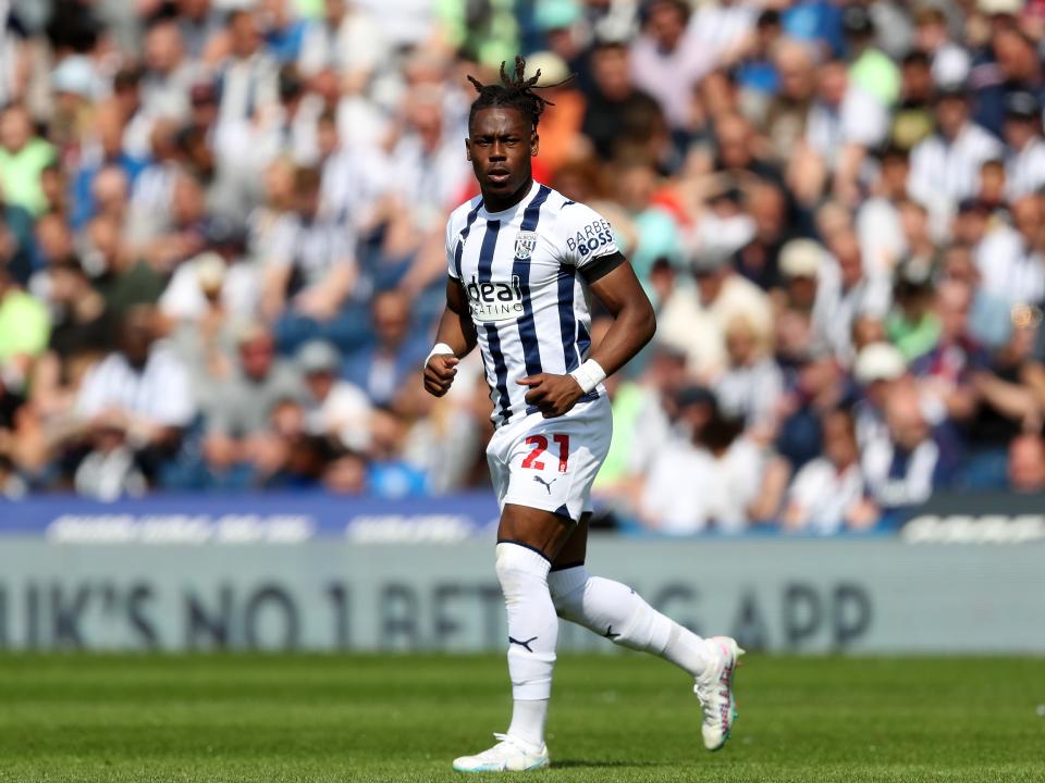 Brandon Thomas-Asante in action against Southampton at The Hawthorns 