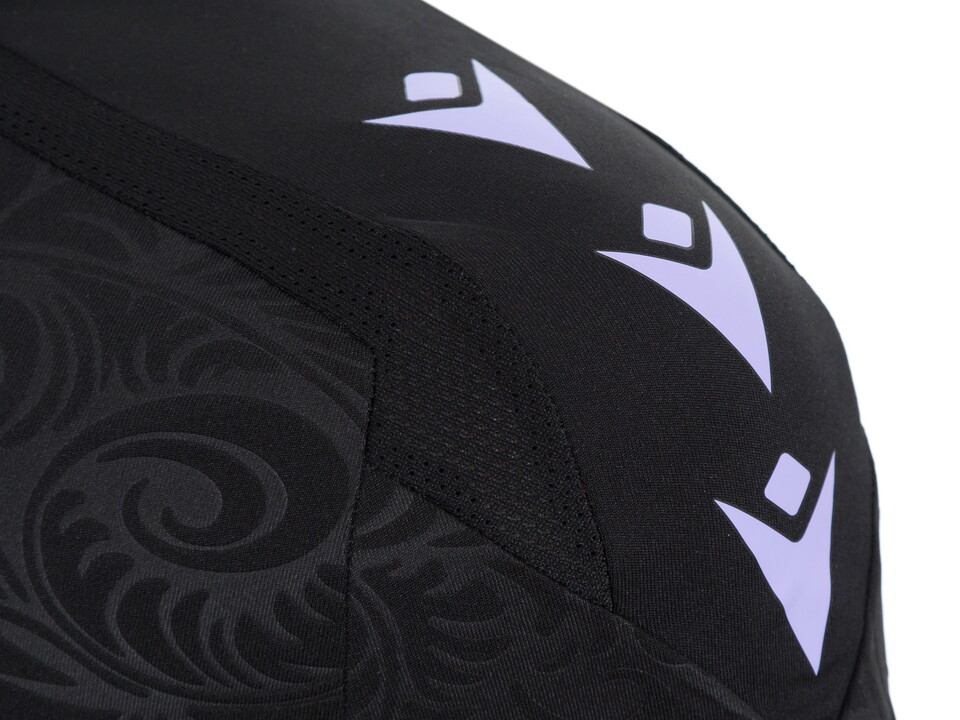 Albion's 2024/25 trainingwear.