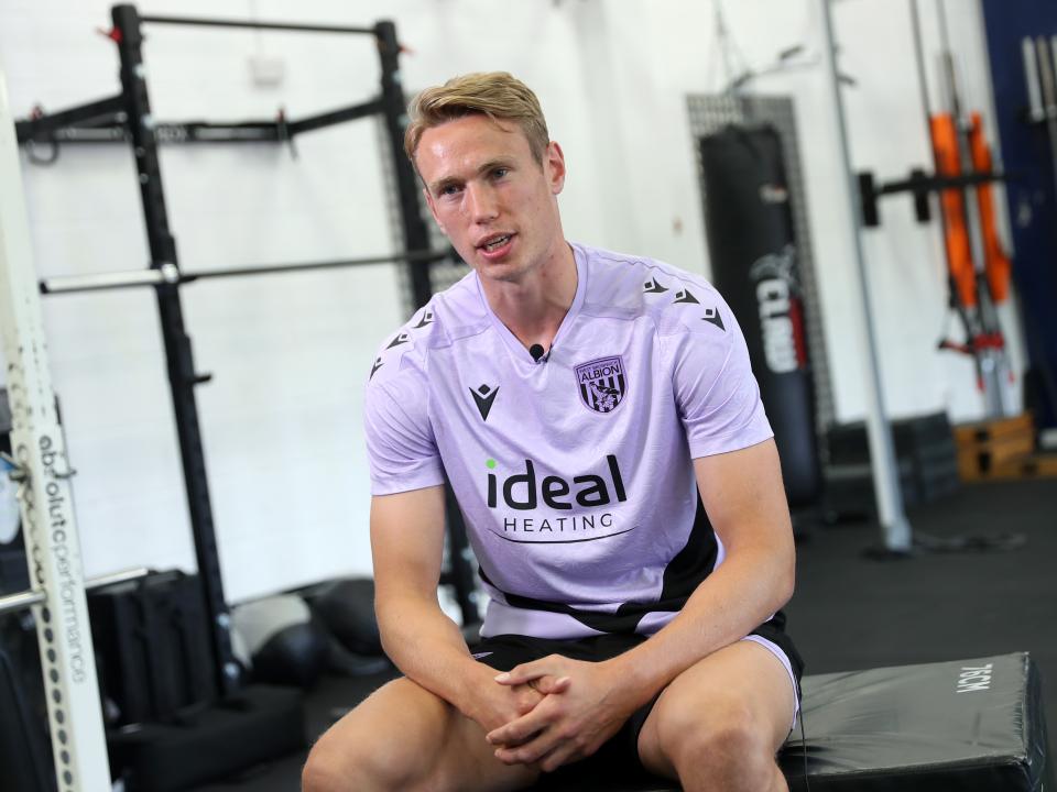 Torbjørn Heggem sat in the gym being interviewed by WBA TV