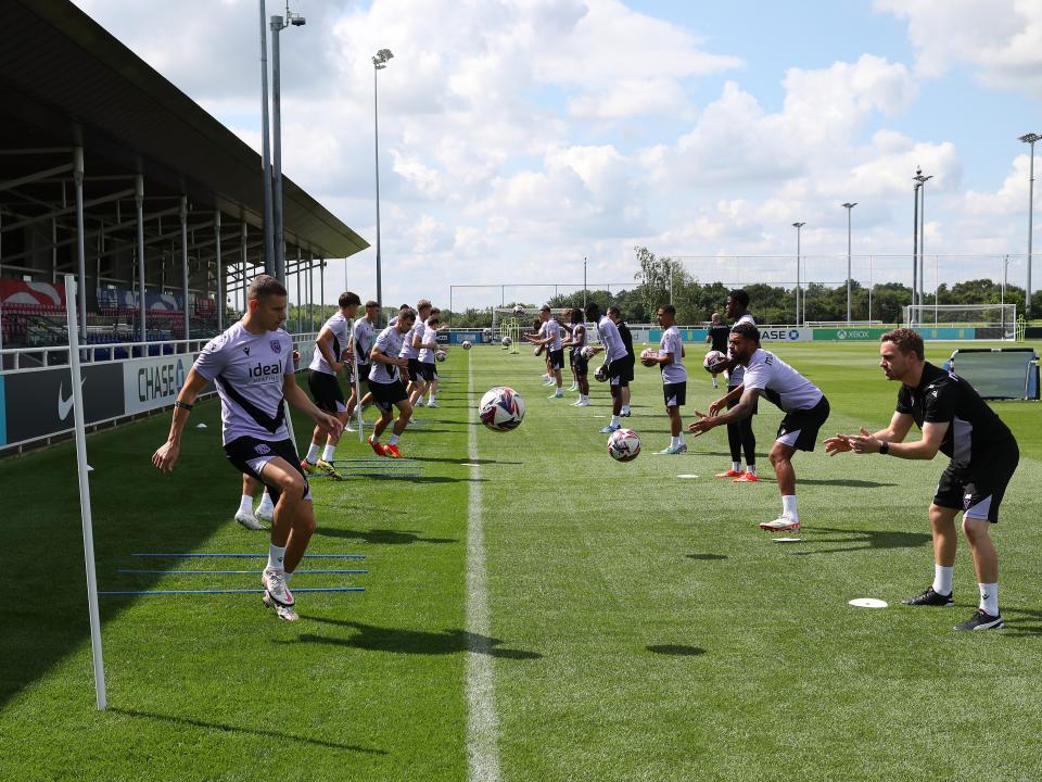 A general view of the warm-up at St. George's Park