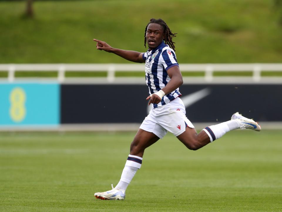 Brandon Thomas-Asante in action against Bolton