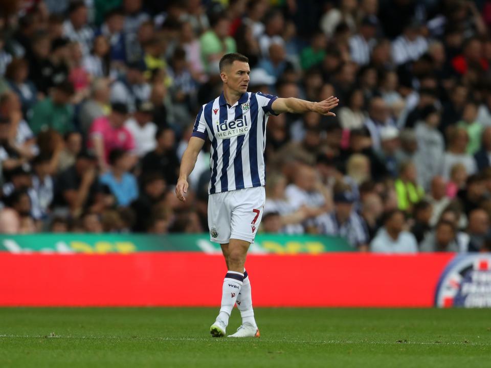 Jed Wallace in action against Swansea 