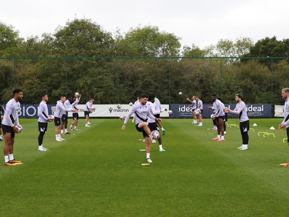 A general shot of the whole squad training 