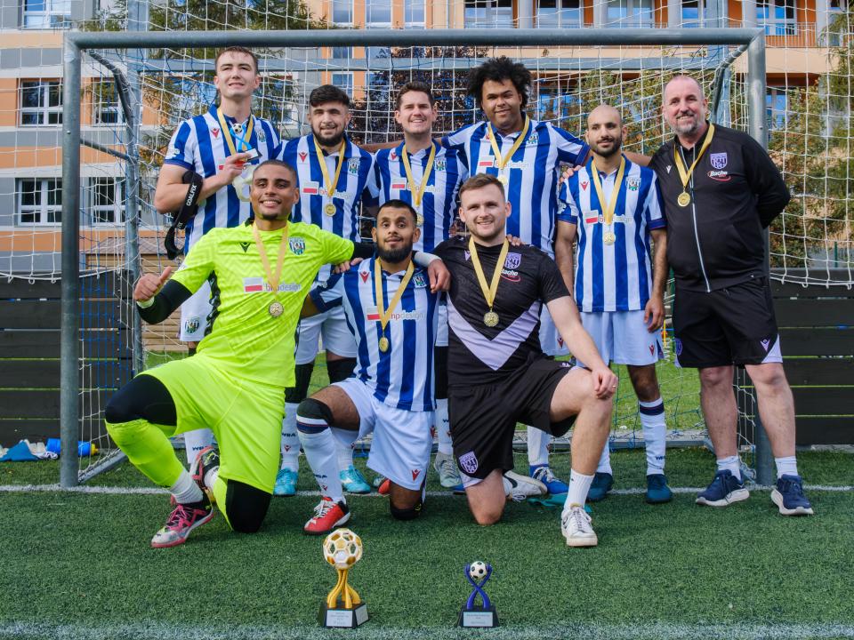 Albion Blind after winning the Bucolic Blind Cup.