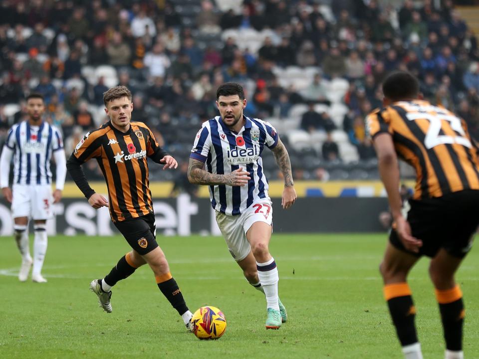 Alex Mowatt on the ball against Hull