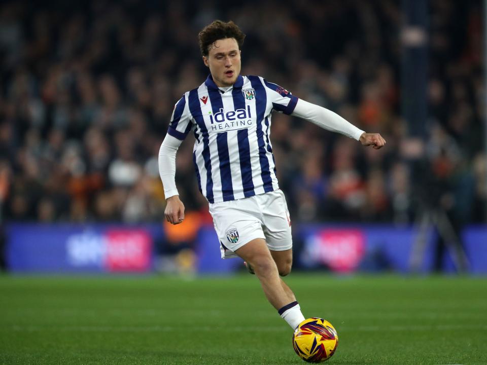 Callum Styles on the ball at Luton 