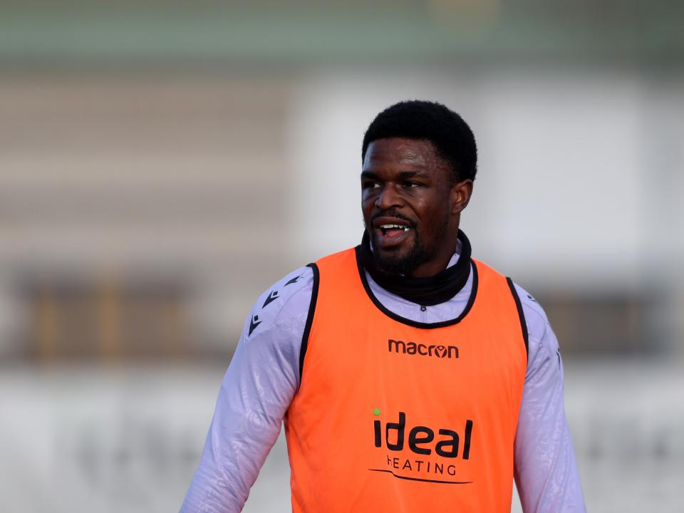Josh Maja in training in an orange bib 