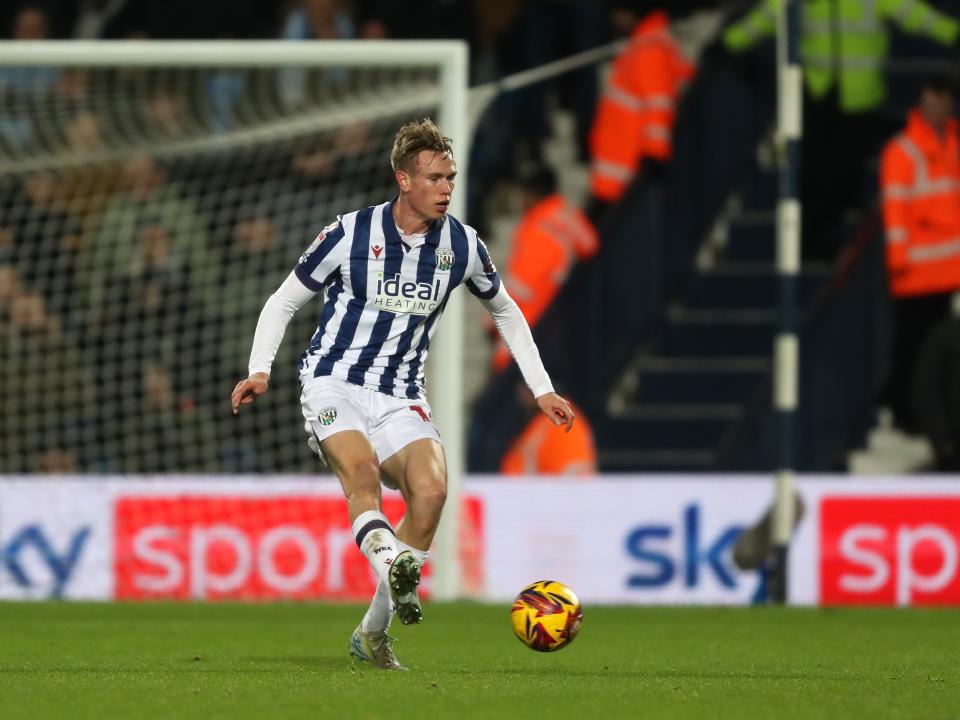 Torbjørn Heggem on the ball against Coventry City