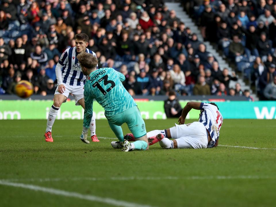 Grady Diangana scoring against Portsmouth at The Hawthorns 