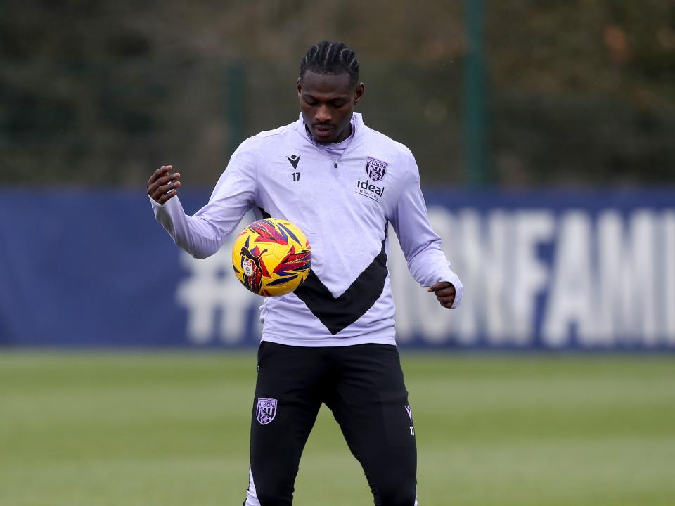 Ousmane Diakité on the ball during a training session 