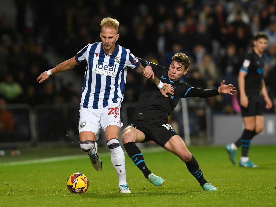 Uroš Račić in action against Preston