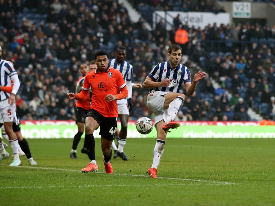 Jayson Molumby in action against Sheffield Wednesday