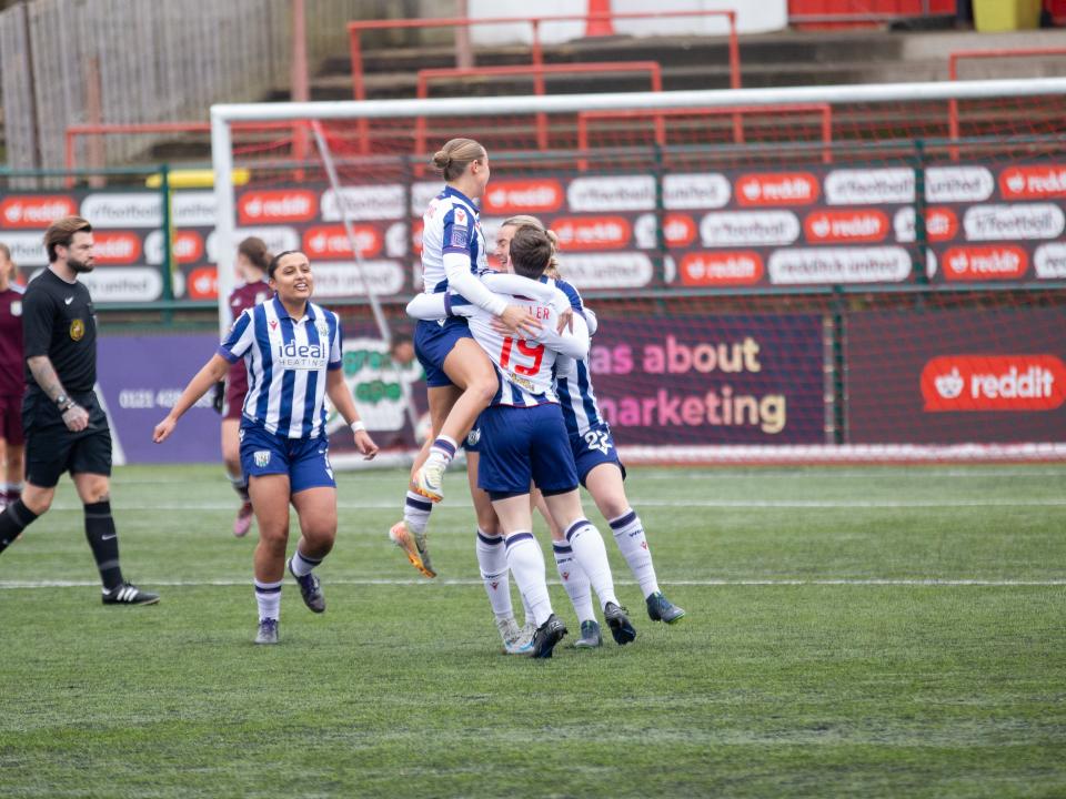 Albion Women celebrate.