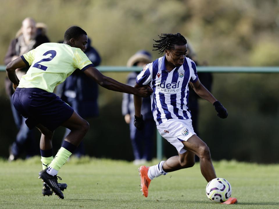 Divine Onyemachi in action for Albion's U18 side against Southampton 