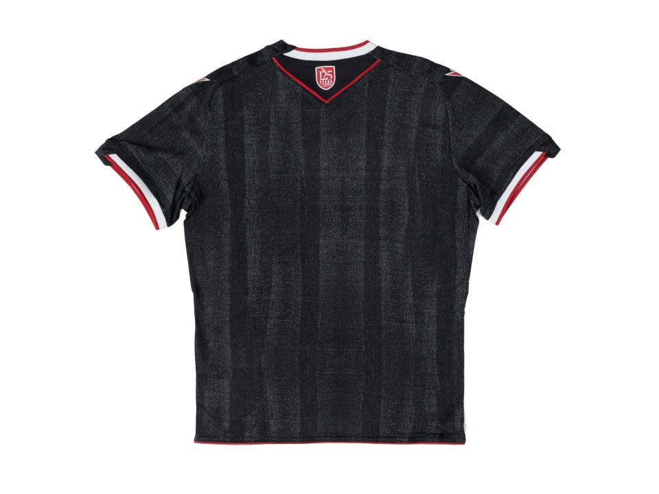 An image of the back of Albion's black and red third kit