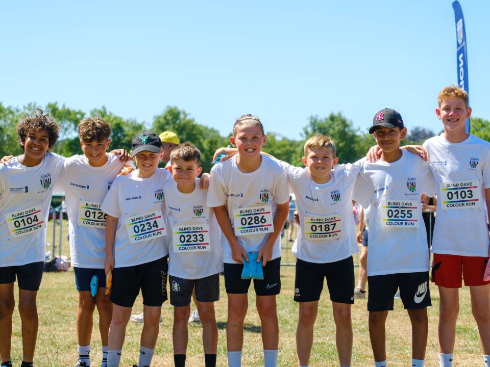 Members of our MJPL players (8), arm in arm. 