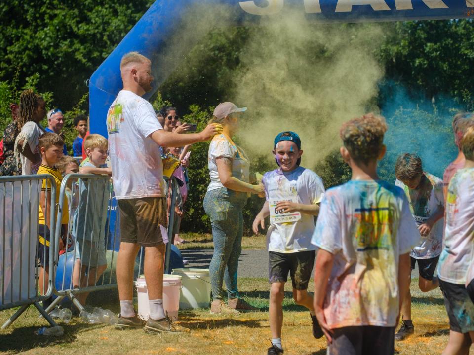 Young participants in the finish area.