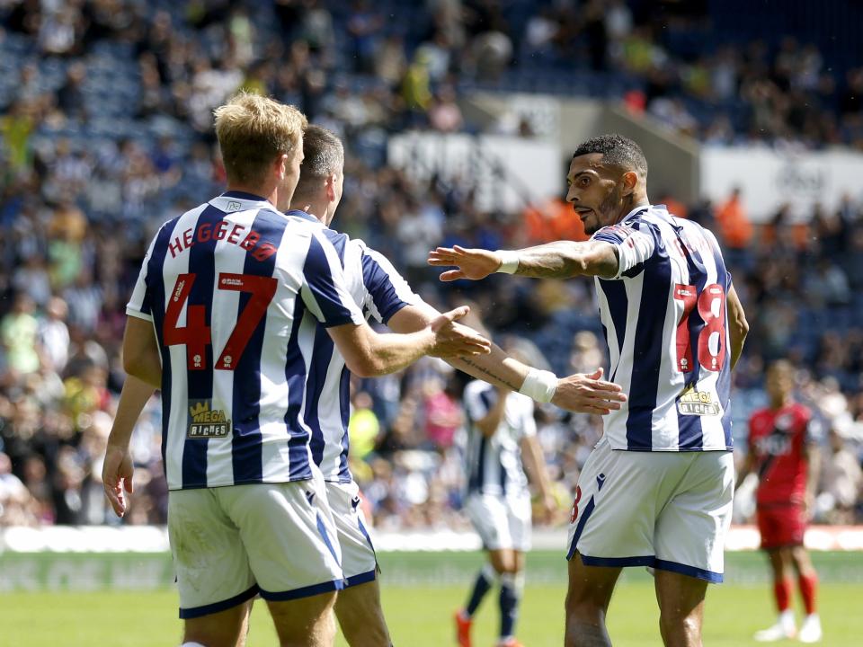 Karlan Grant celebrates scoring against Rayo Vallecano with team-mates