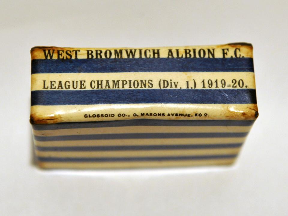 Side of Commemorative Matchbox - Albion’s anointment as the Champions of England in 1920