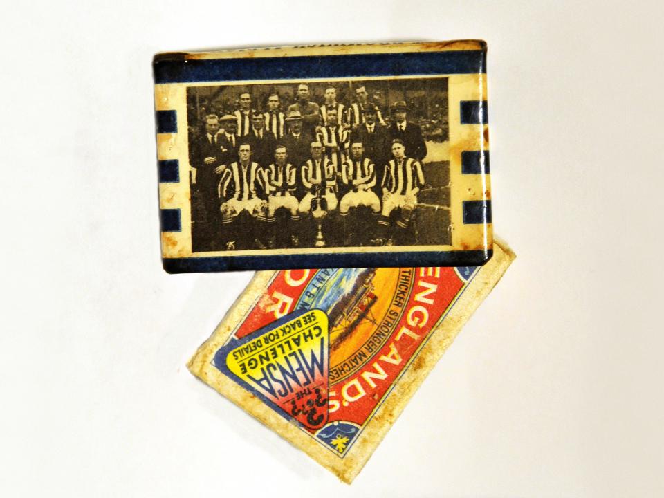 Both Covers of Commemorative Matchbox - Albion’s anointment as the Champions of England in 1920