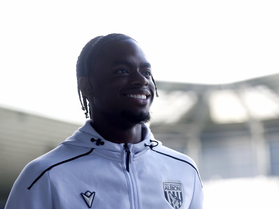 A photo of Akeel Higgins arriving at The Hawthorns