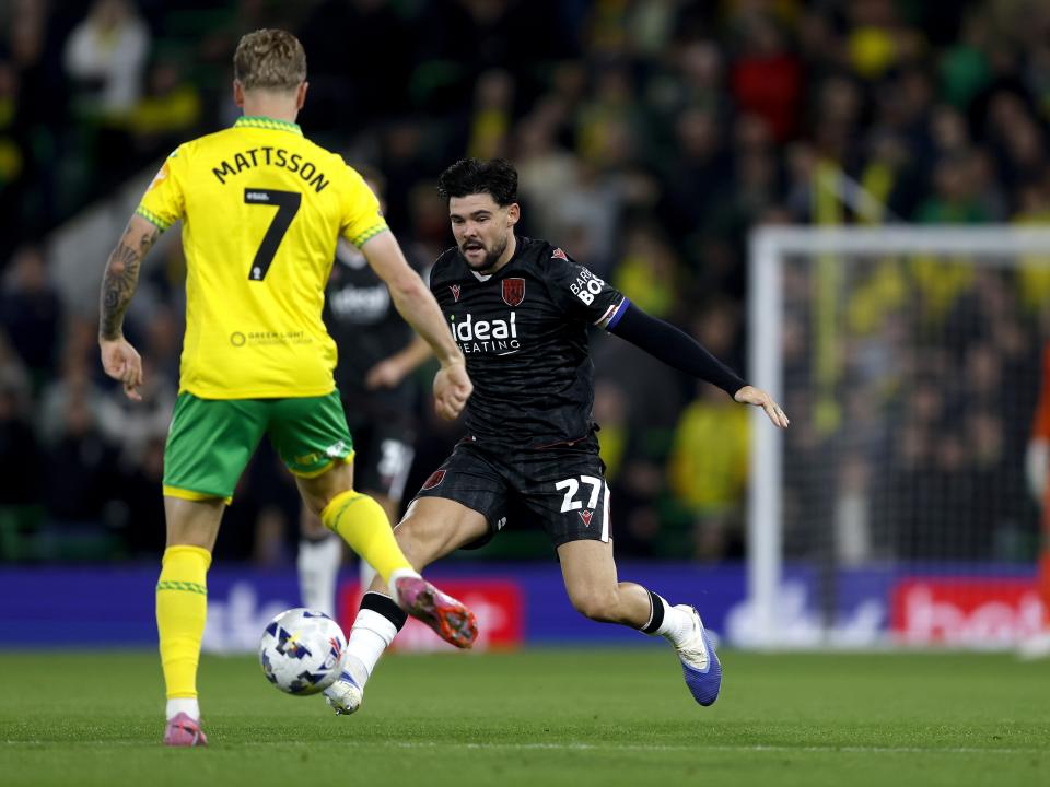 Alex Mowatt in action against Norwich 