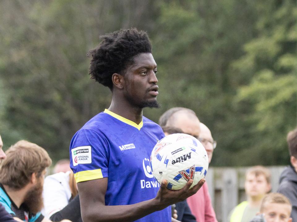 Michael Parker in action for Hereford FC holding the ball