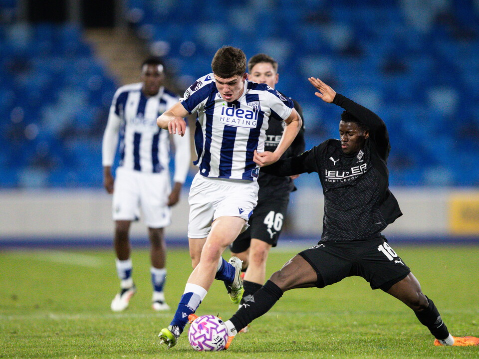 A photo of Albion U21 midfielder Matt Crwother
