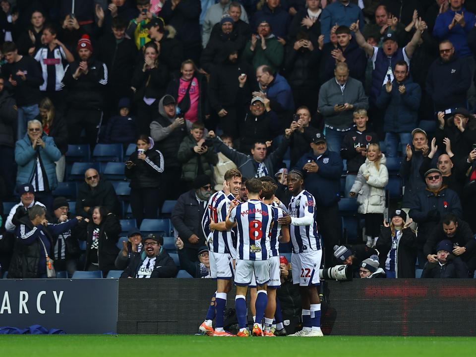 Isaac Price celebrates scoring against PNE with team-mates 