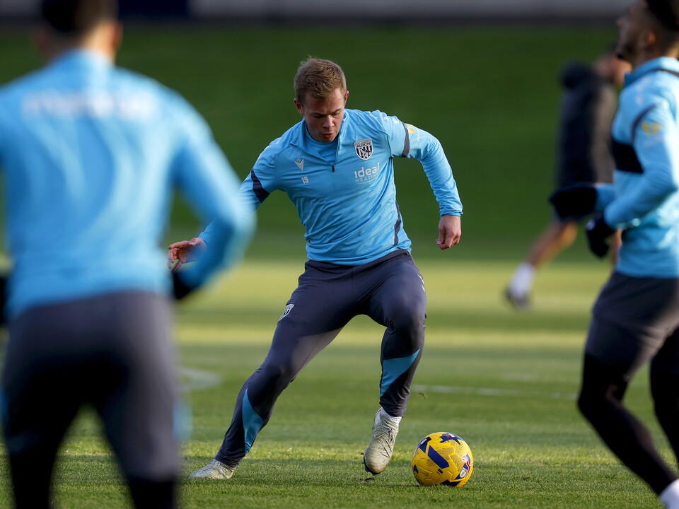 Aune Heggebø on the ball during a training session