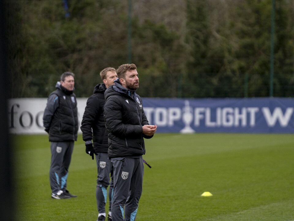 James Morrison watching training 