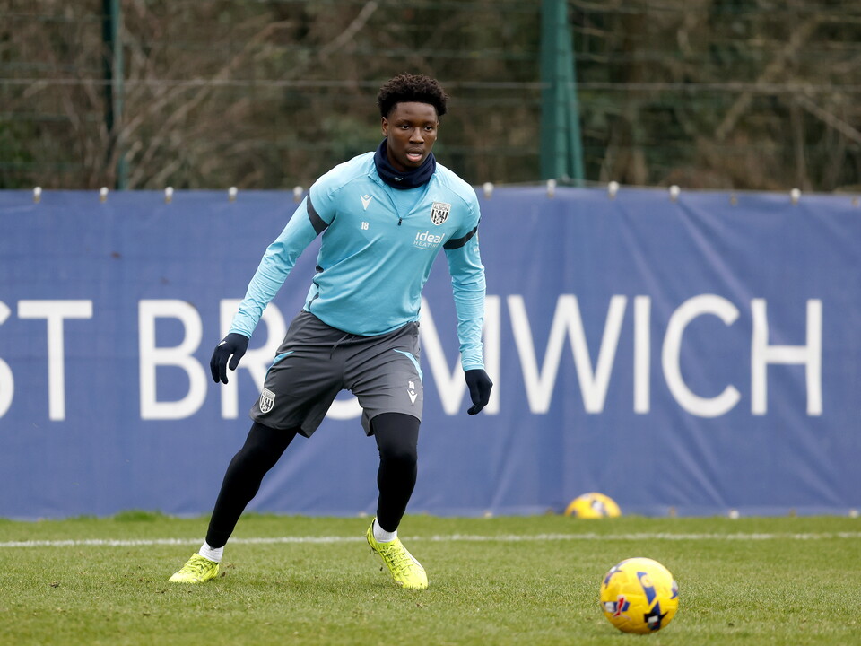 Jamaldeen Jimoh-Aloba on the ball during a training session 