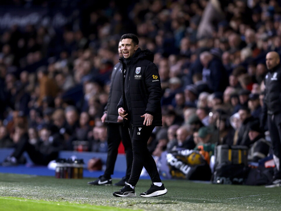 Eric Ramsay on the side of the pitch against Stoke City 