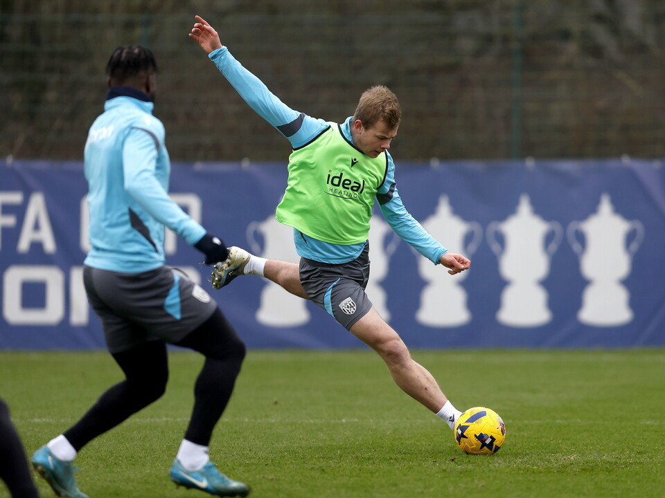 Aune Heggebø on the ball during a training session