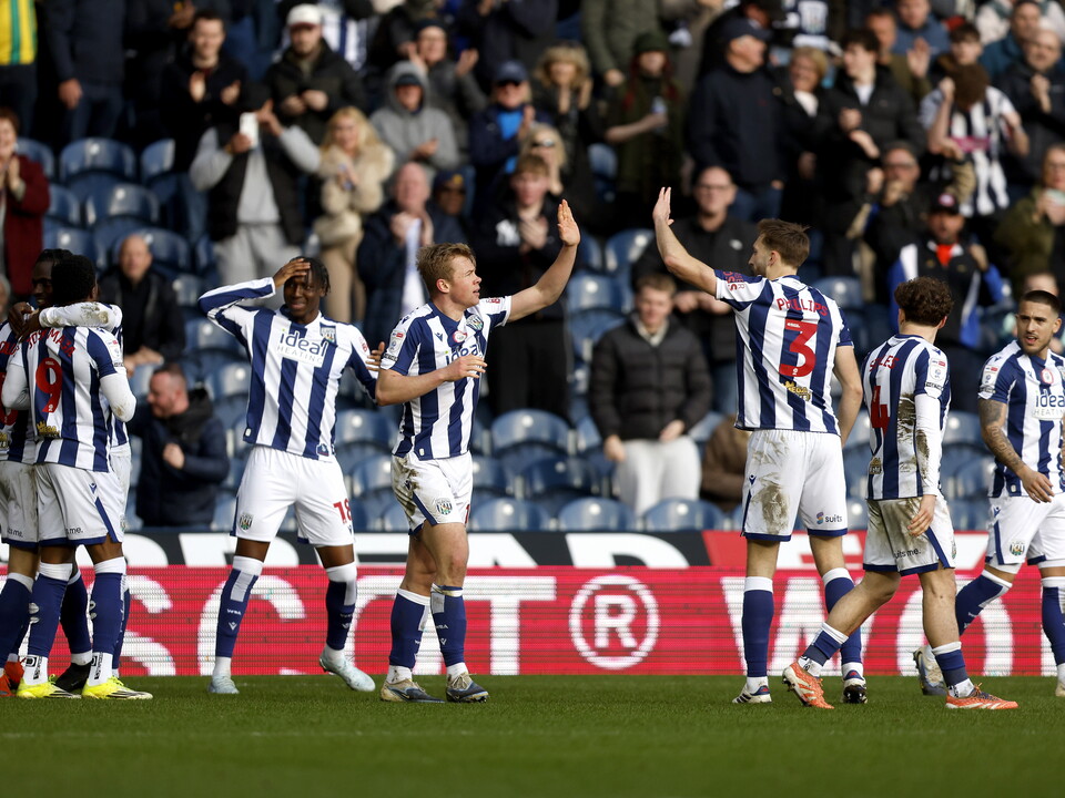 Aune Heggebø celebrates scoring against Hull with team-mates