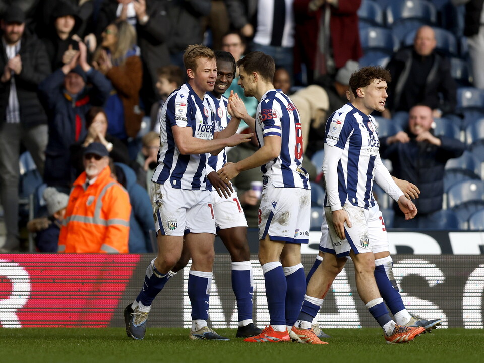 Aune Heggebø celebrates scoring against Hull with team-mates