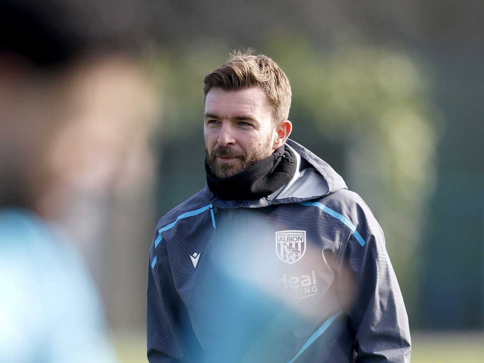 James Morrison watching a training session