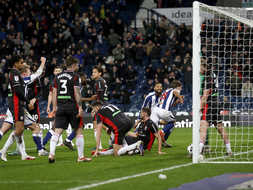 An image of Jayson Molumby scoring against Southampton