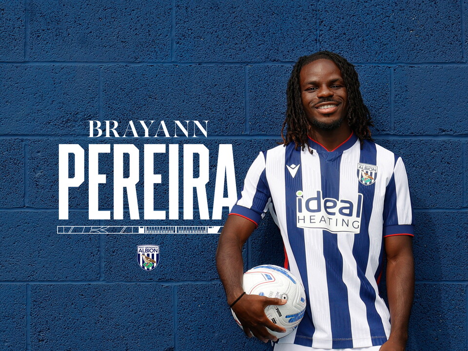 Brayann Pereira announcement graphic with an image of him smiling at the camera while stood in a home kit holding a ball