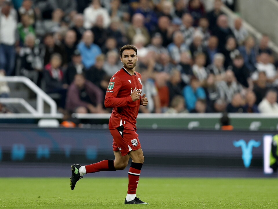 Tammer Bany playing against Newcastle