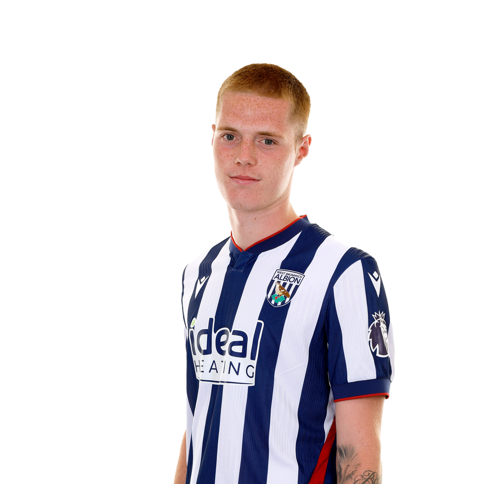 A 2026/27 of Albion U21 defender Carter Pinnington
