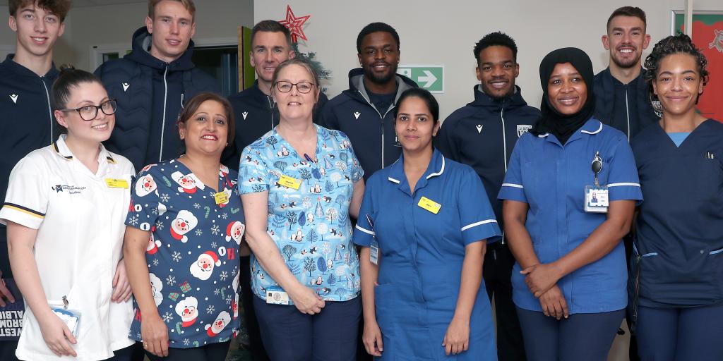 Christmas cheer delivered to patients & staff at Midlands Met Hospital ...